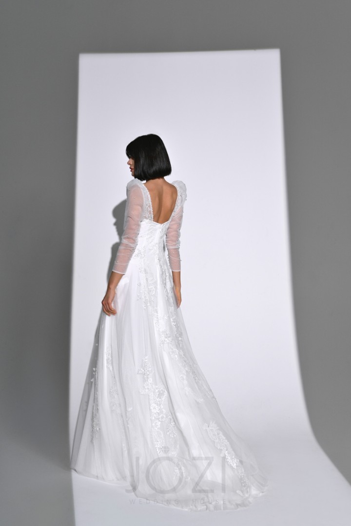 Свадебное платье Анаит А-силуэт , С корсетом, Со шлейфом, 2022 год, Большие размеры, С рукавами 