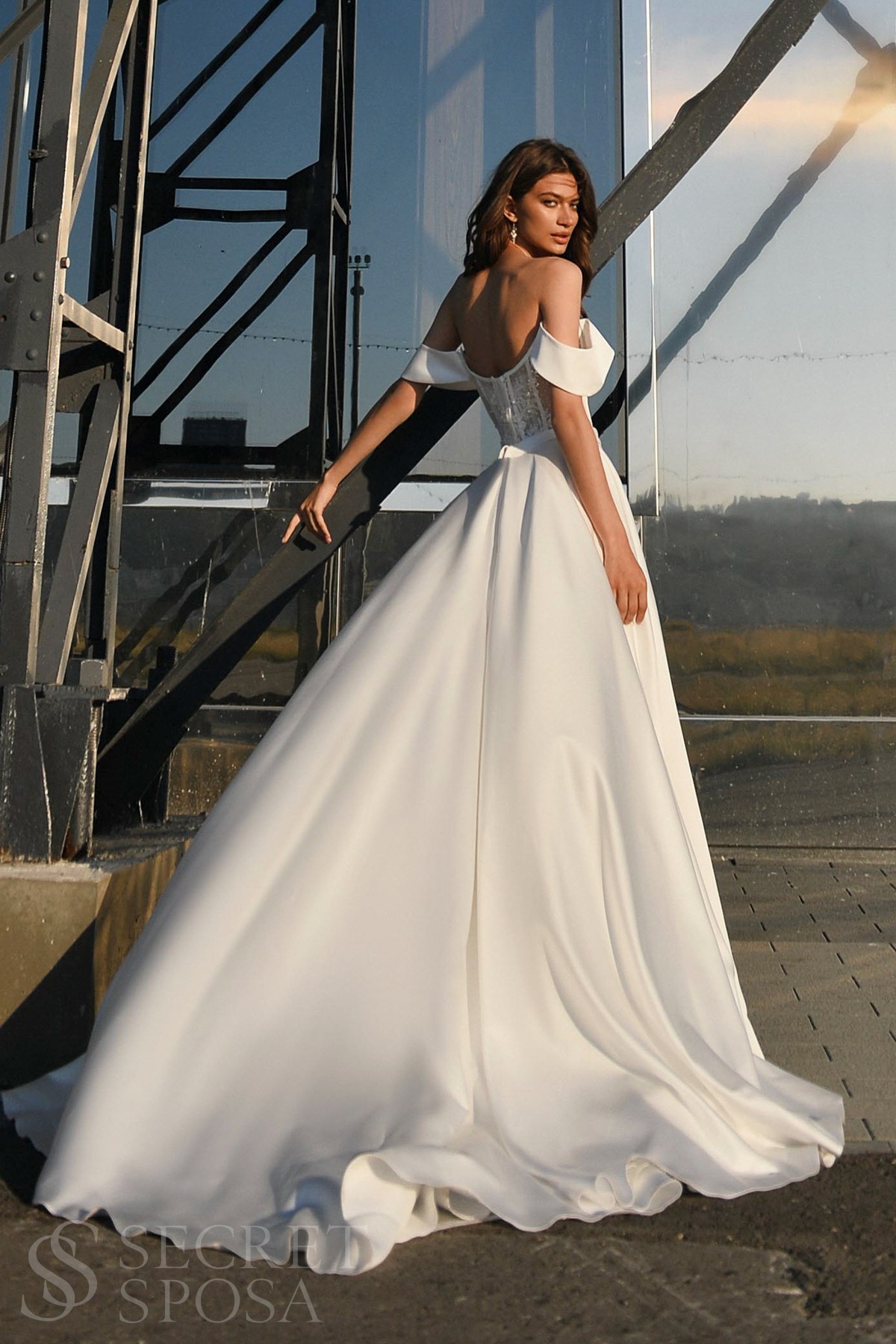 Свадебное платье Бриони А-силуэт , 2023 год, Со шлейфом, С корсетом 