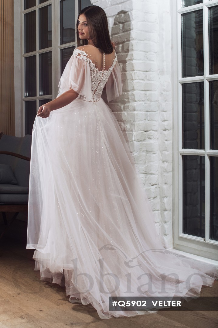 Свадебное платье Вэлтер А-силуэт , Большие размеры, Закрытые, С рукавами, Со шлейфом 