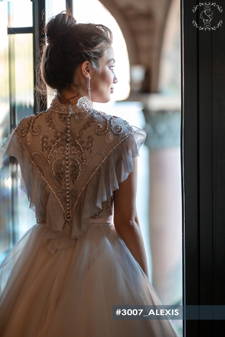 Свадебное платье Алексис А-силуэт , Закрытые, Кружевные 